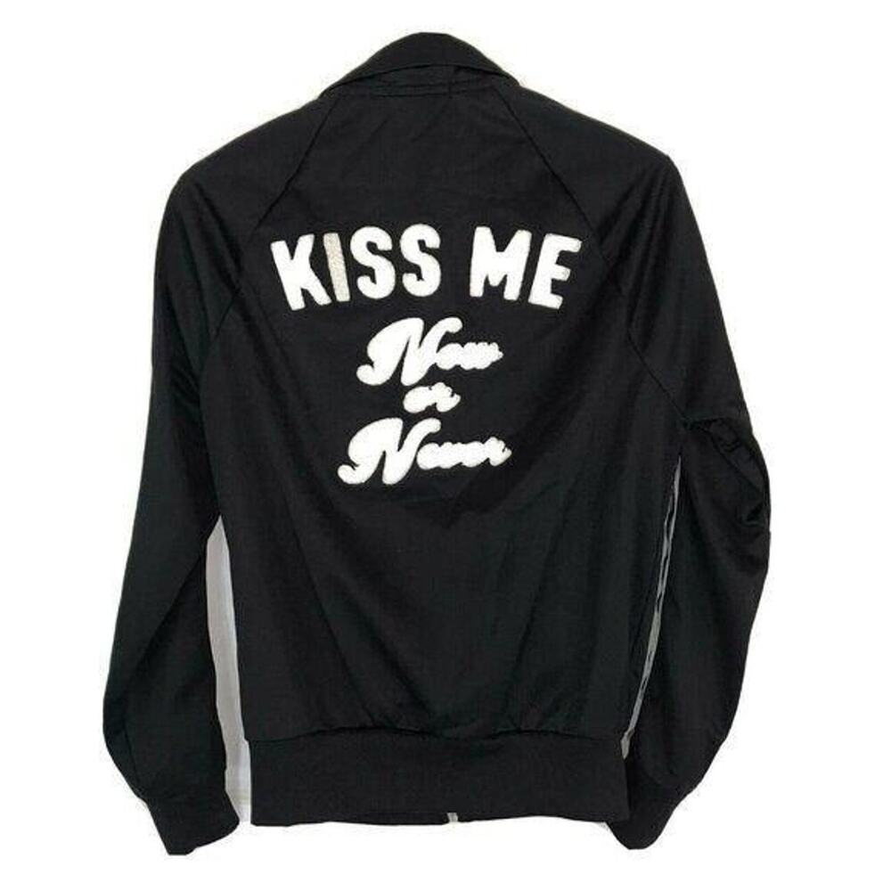 Forever 21 Track Jogging Jacket Front Zip Kiss Me Emblem Sz Small Black Vintage - Picture 2 of 8